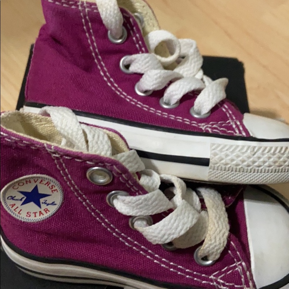 Girls Fuchsia Converse